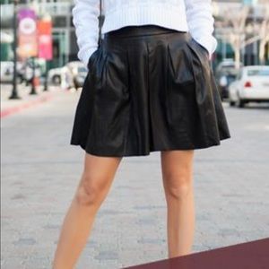 Banana Republic black real leather skirt